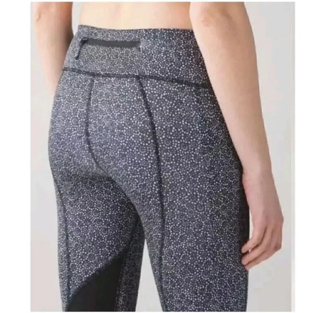 Lululemon Pace Rival Crop Freckle Flower Black‎ and White Print 22